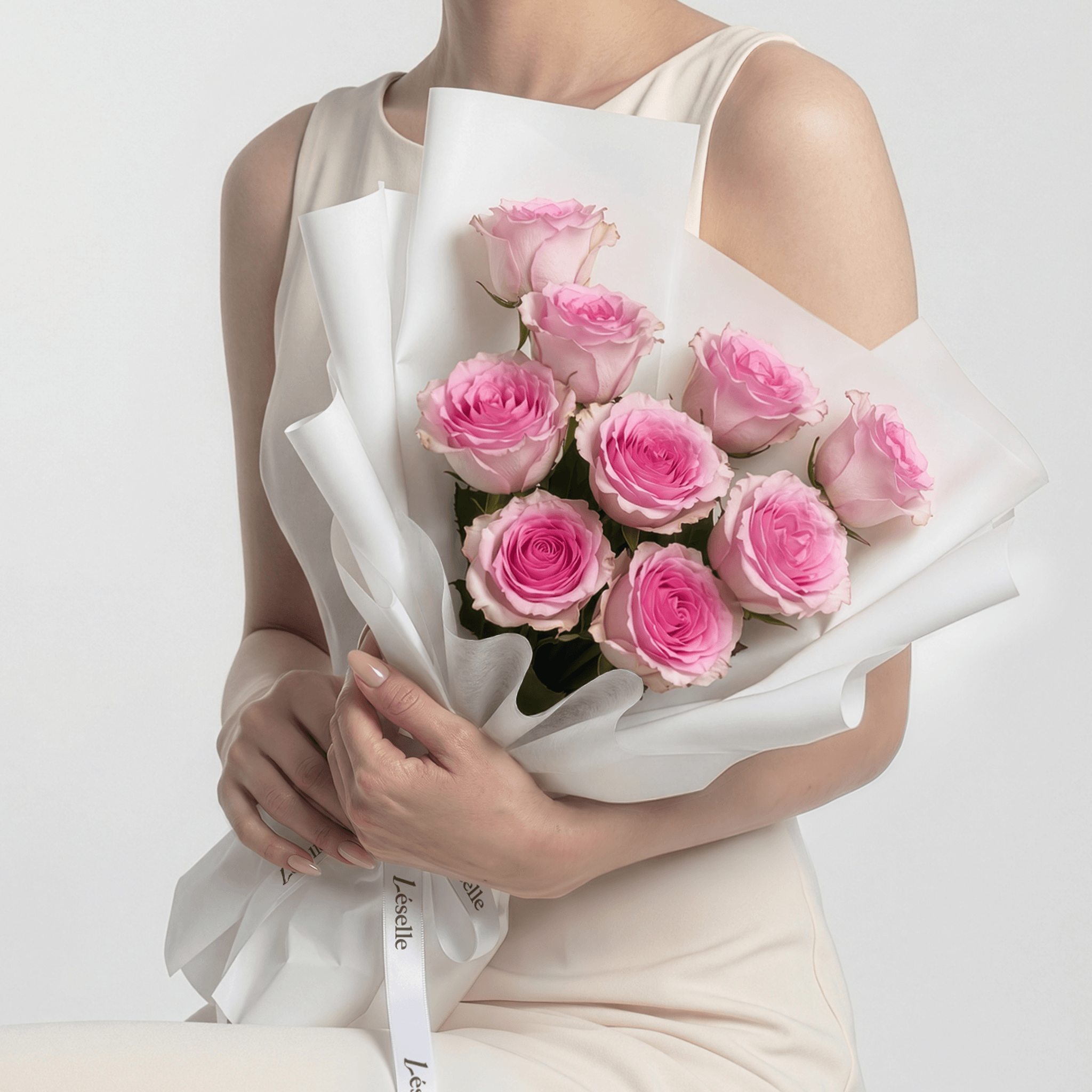 Luoshen // Pink Rose Bouquet