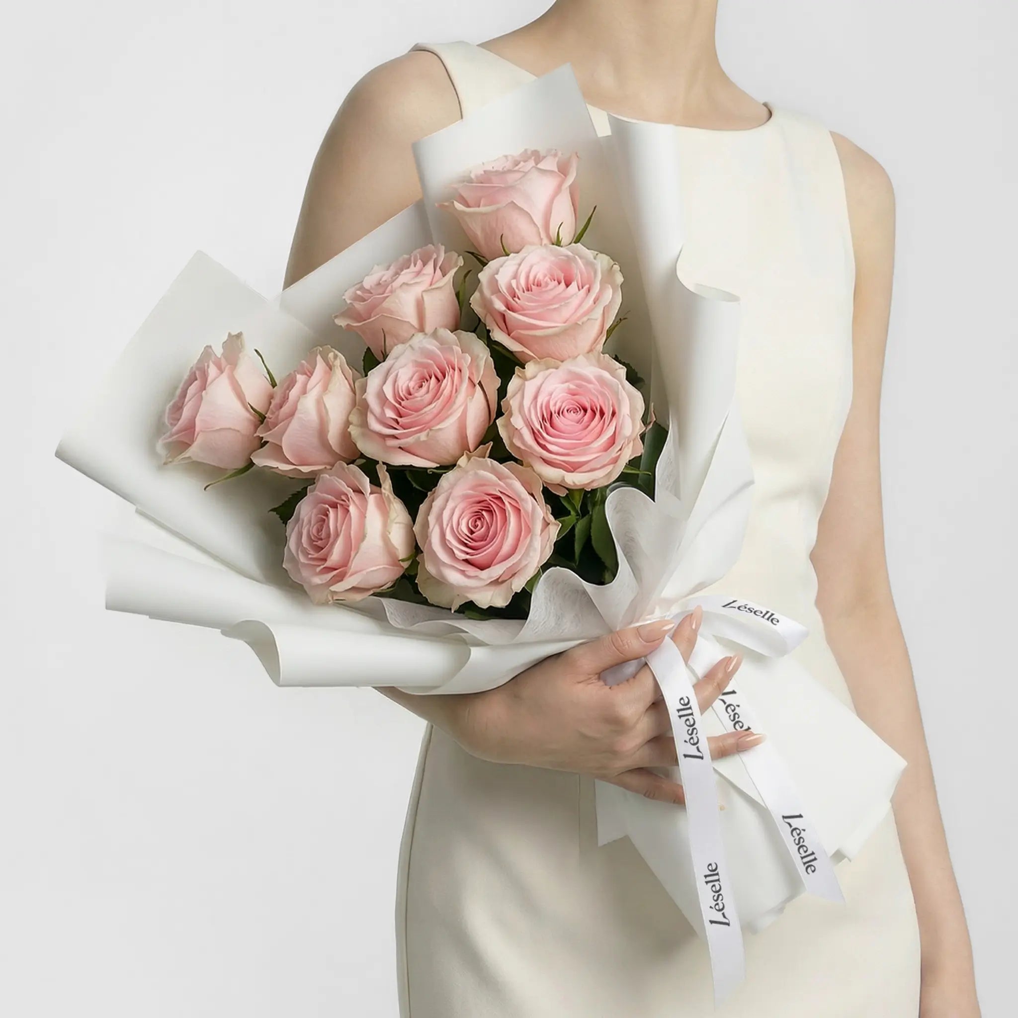The Novia // Premium Ecuadorian Blush Rose Bouquet
