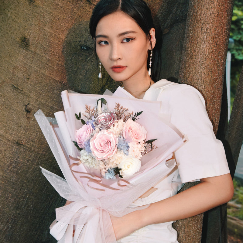 Preserved Flower Bouquet - Metallic Pink & Pale Pink Roses