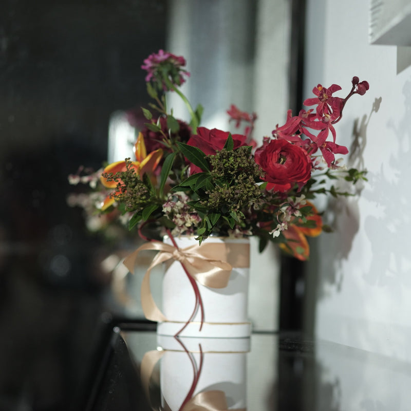 Fresh Table Flowers - New Year Arrangement (White Marble)