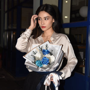 Preserved Flower Bouquet - Metallic Blue & White Roses